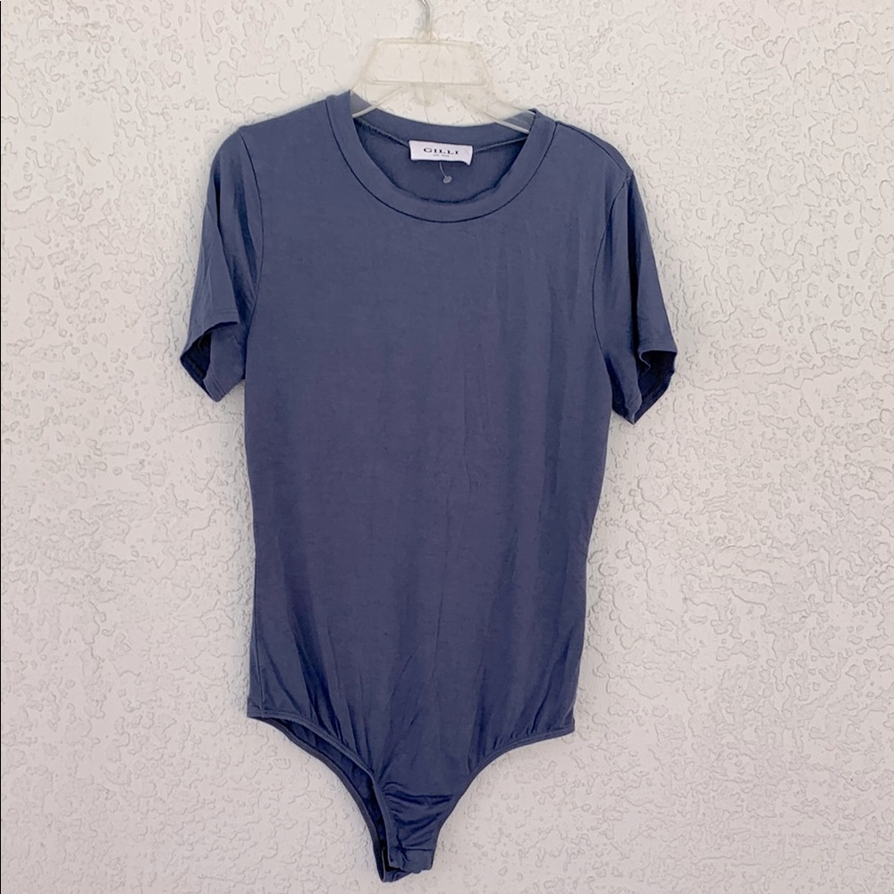Gilli Meirah crew knit Blue Short Sleeve Bodysuit size M
